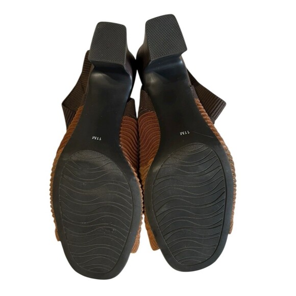 Impo Viola Stretch Brown Tan Chevron Knit Block Heels Peep Toes Sandals 11M - Picture 11 of 13